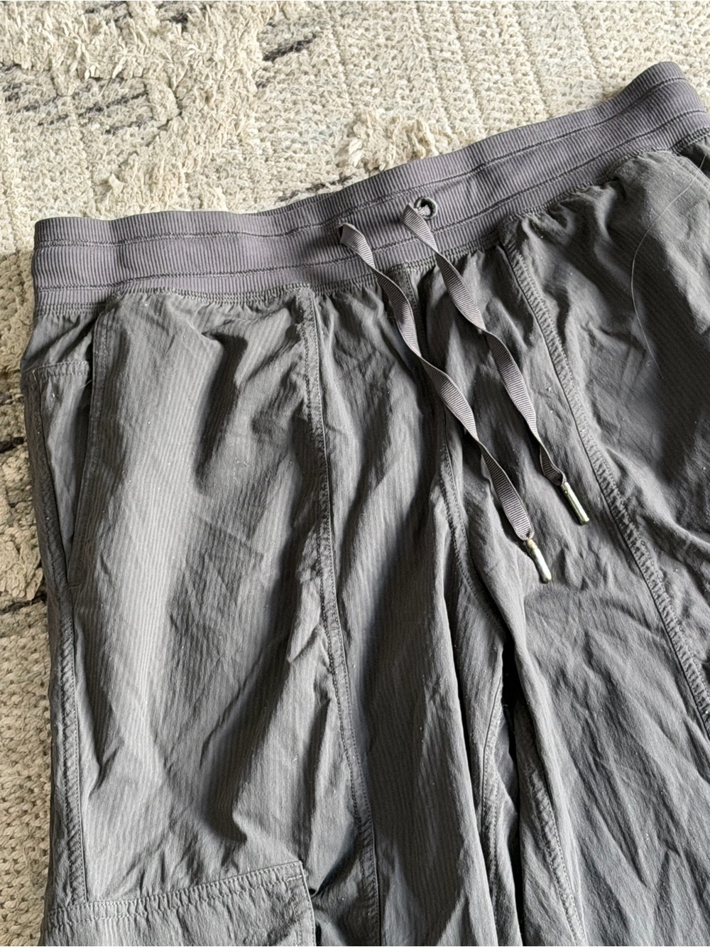 Lululemon Dance Studio Cargo Jogger size Small - Picture 6 of 8